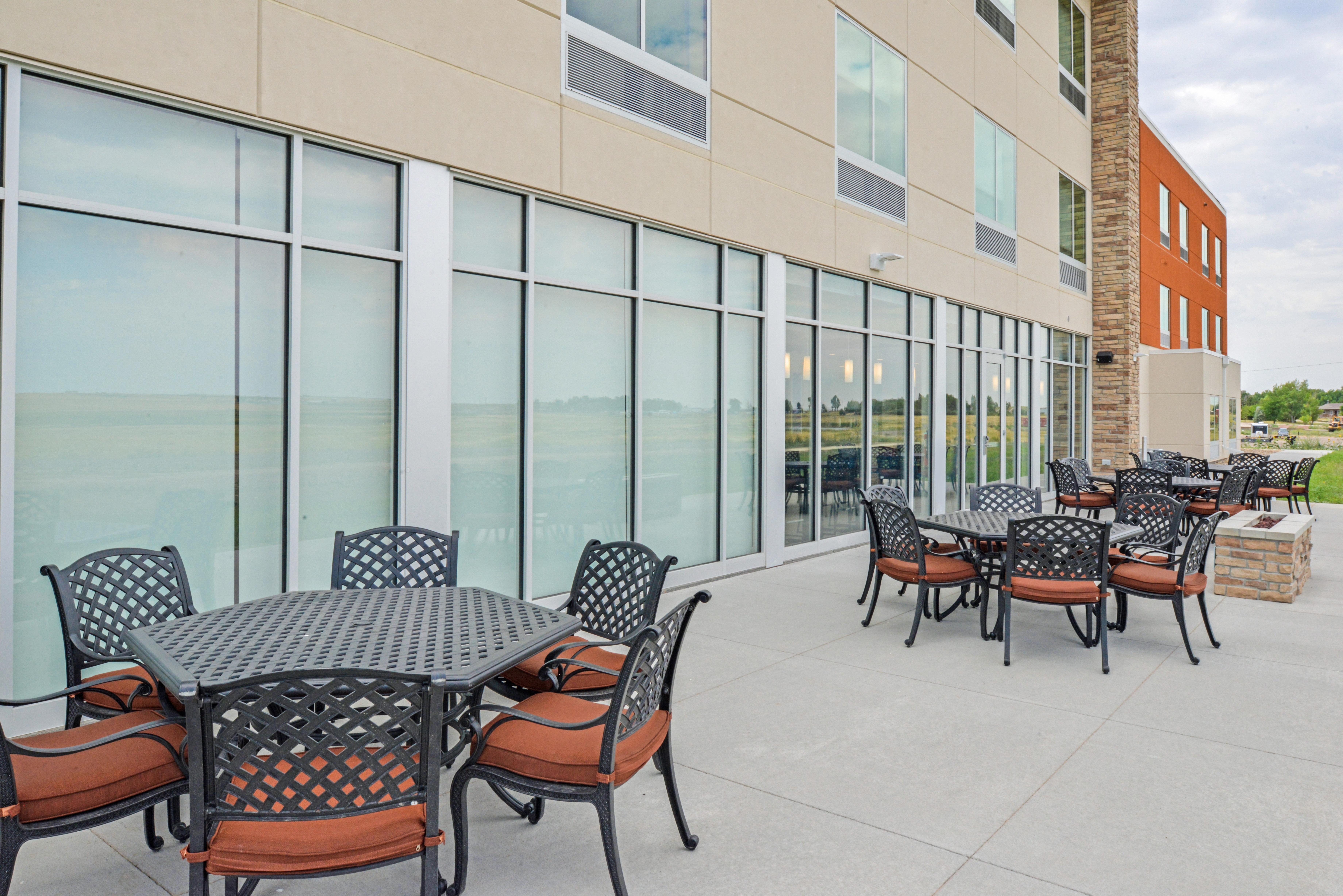Holiday Inn Express & Suites - Chadron By Ihg Екстериор снимка