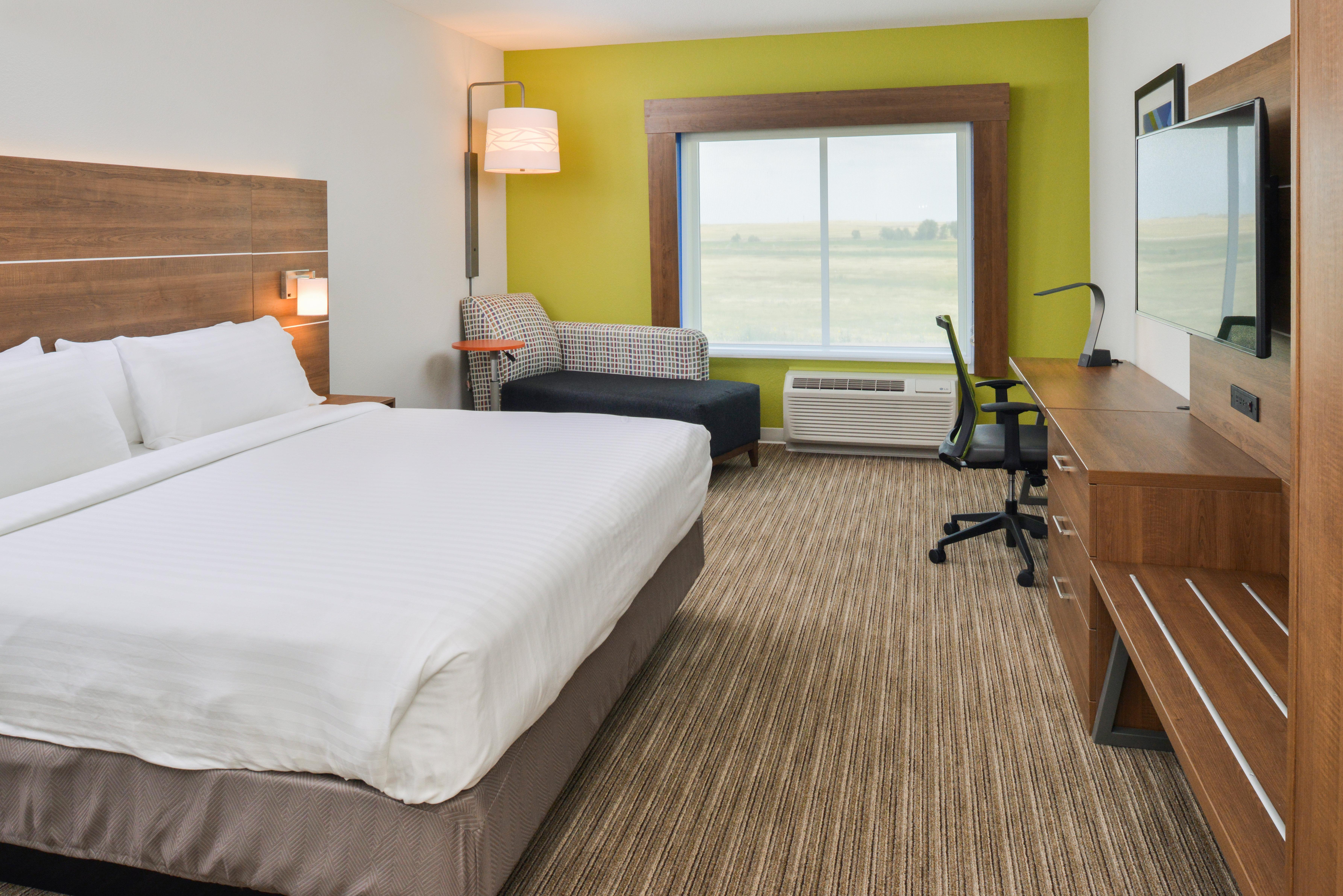 Holiday Inn Express & Suites - Chadron By Ihg Екстериор снимка