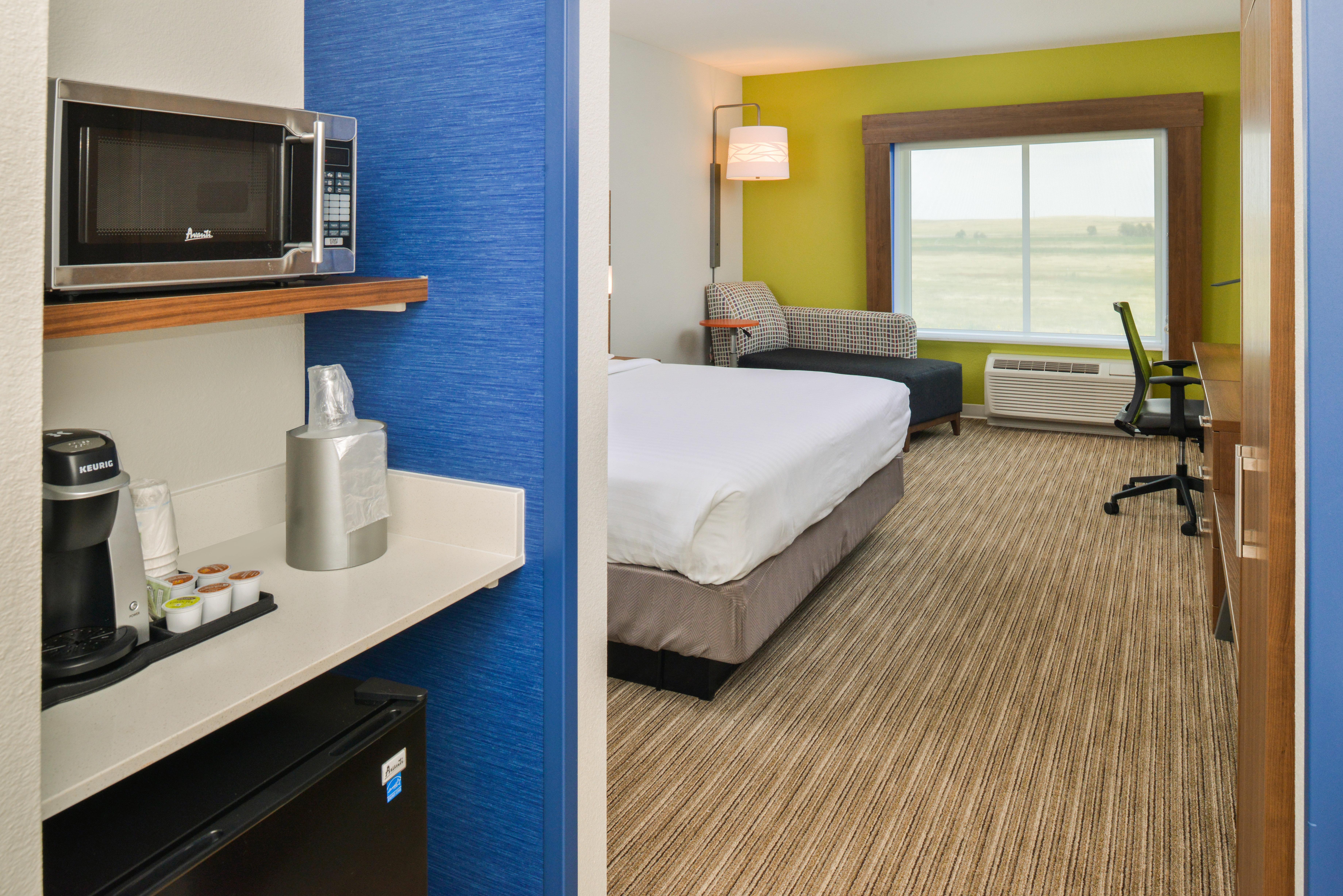 Holiday Inn Express & Suites - Chadron By Ihg Екстериор снимка